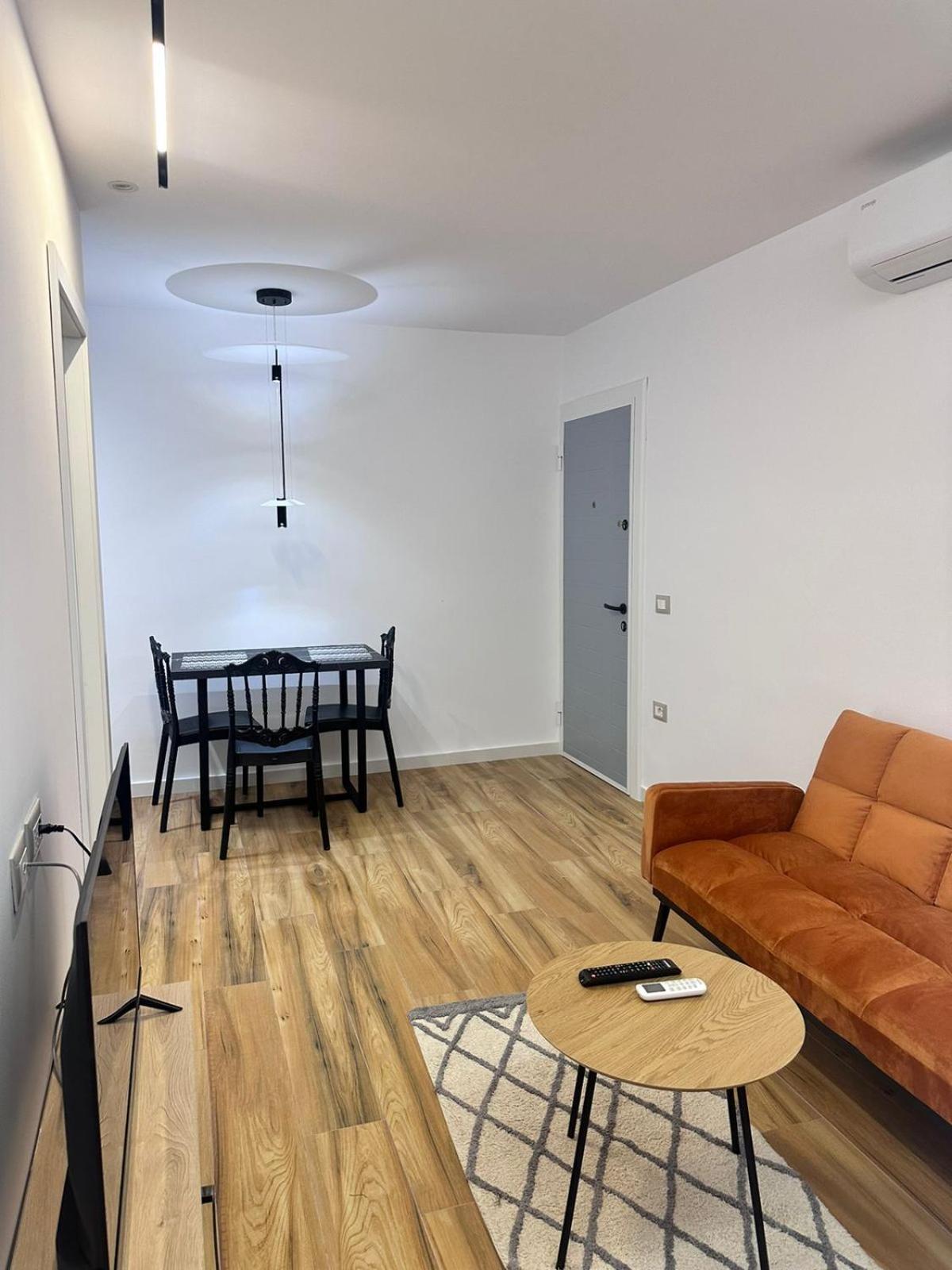 Modern Central Apartments 티라나 외부 사진