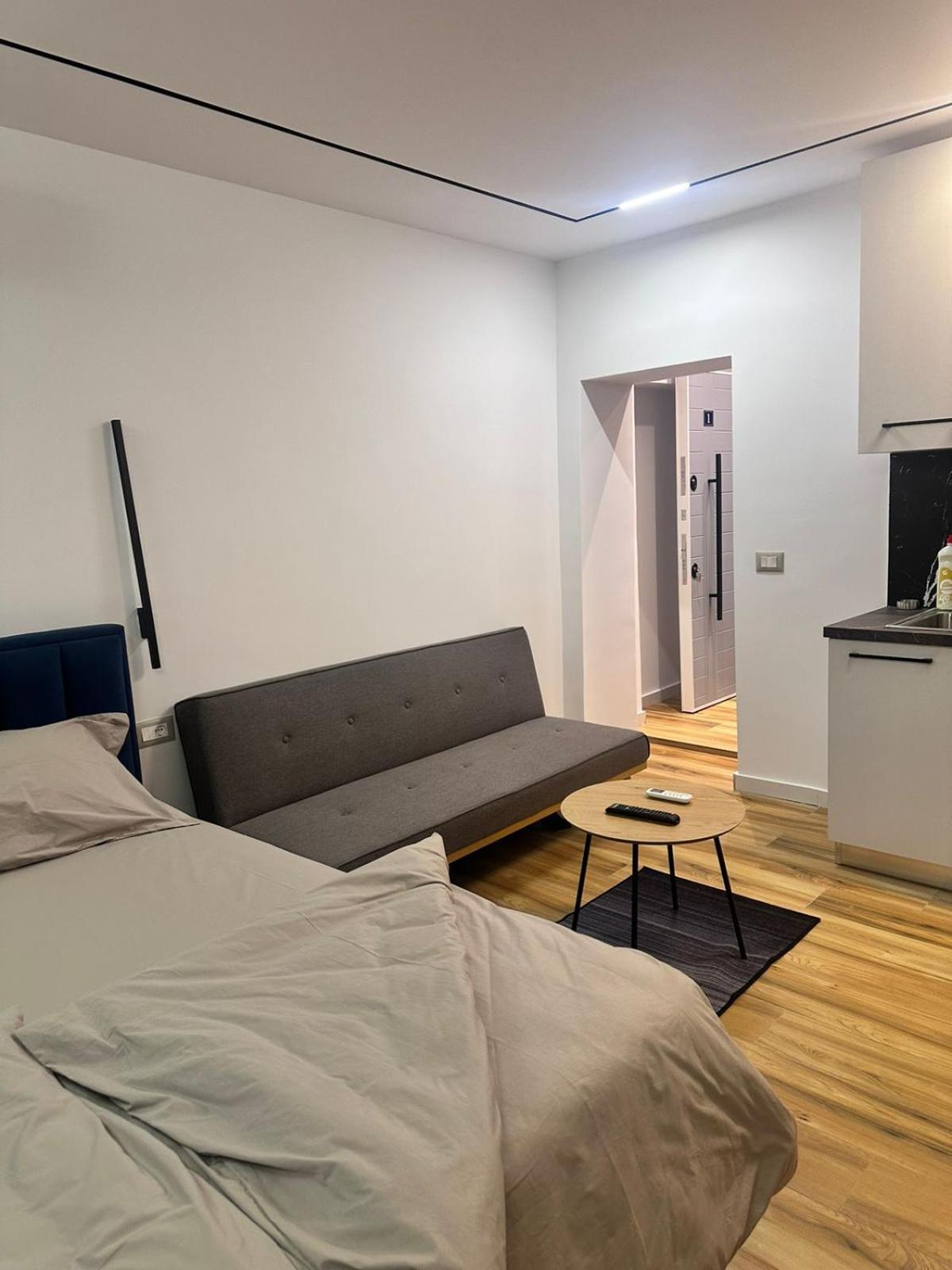 Modern Central Apartments 티라나 외부 사진